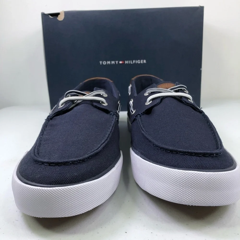 TOMMY Hilfiger Petes Low Top Boat Shoes